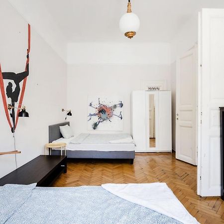 Downtown Circus Apartment Budapest Kültér fotó