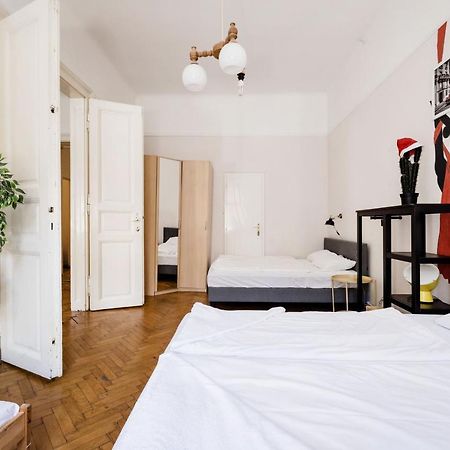 Downtown Circus Apartment Budapest Kültér fotó