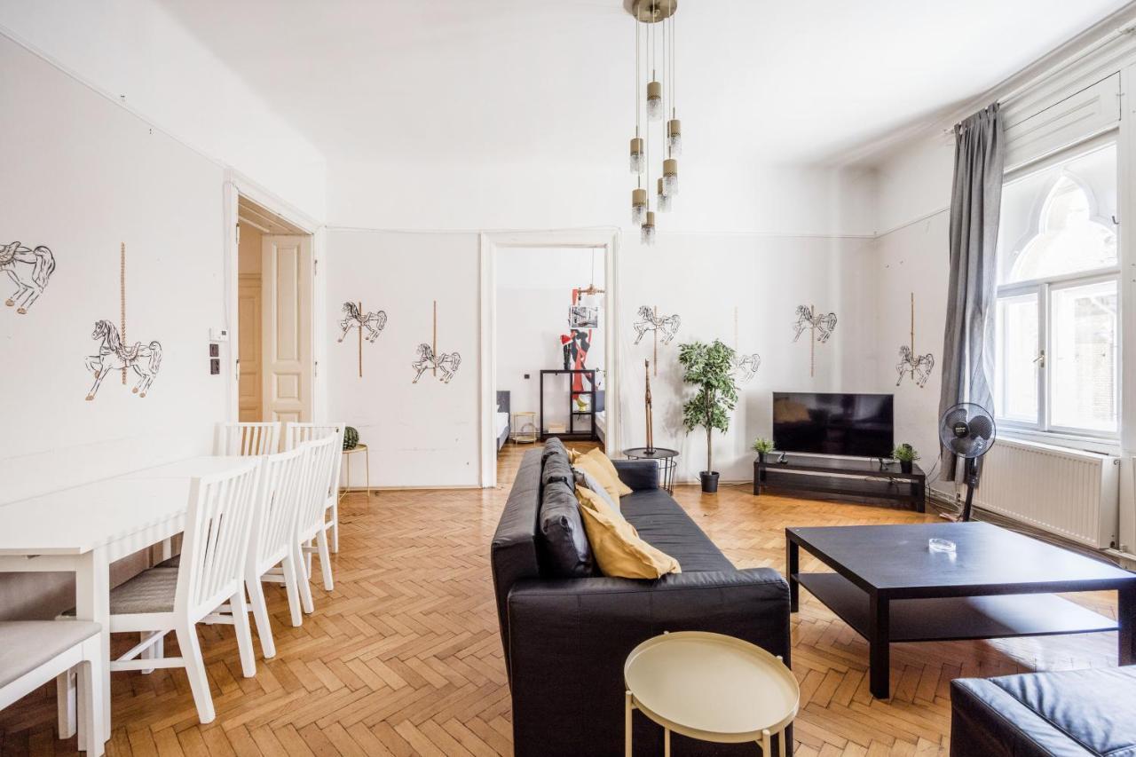 Downtown Circus Apartment Budapest Kültér fotó