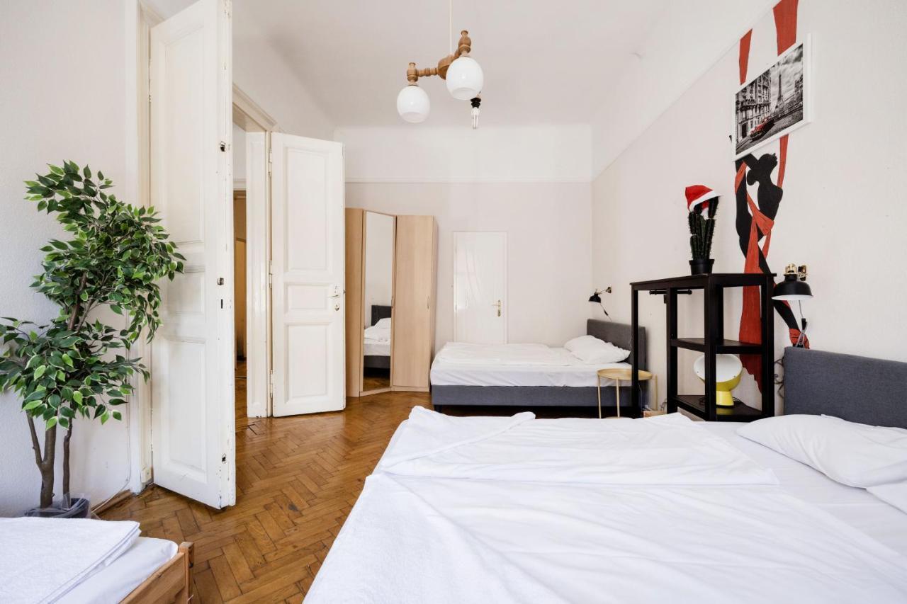 Downtown Circus Apartment Budapest Kültér fotó