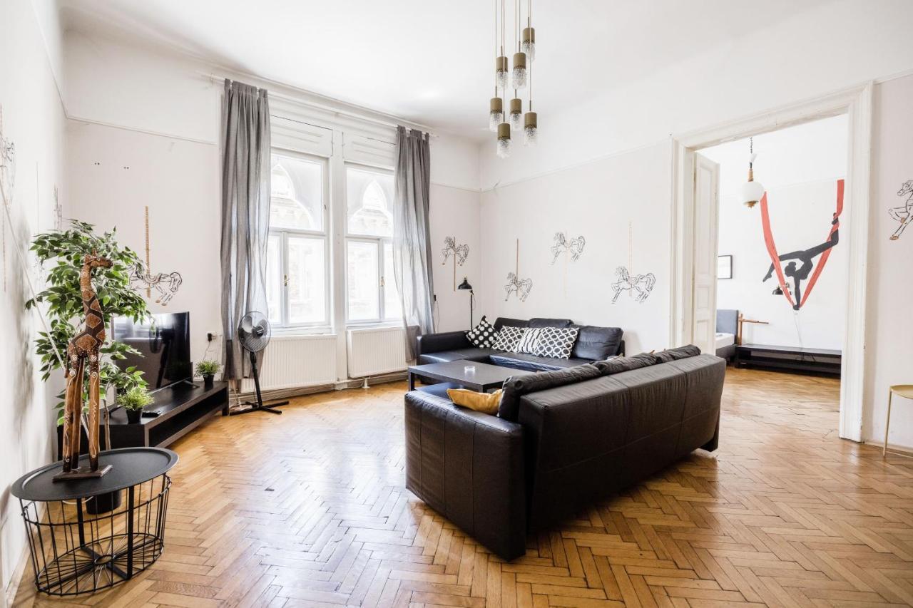 Downtown Circus Apartment Budapest Kültér fotó