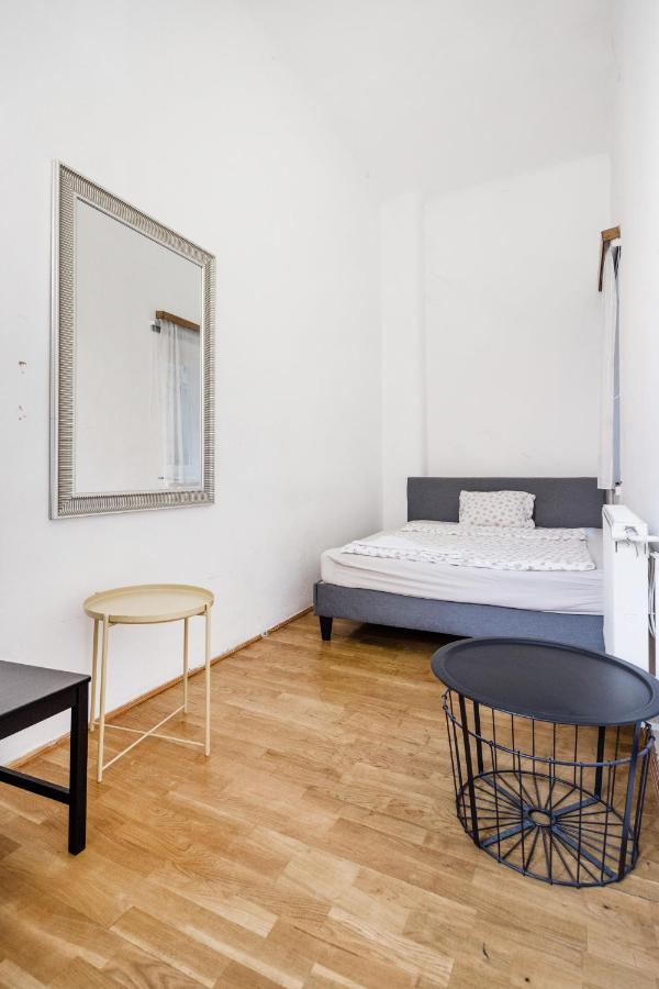 Downtown Circus Apartment Budapest Kültér fotó