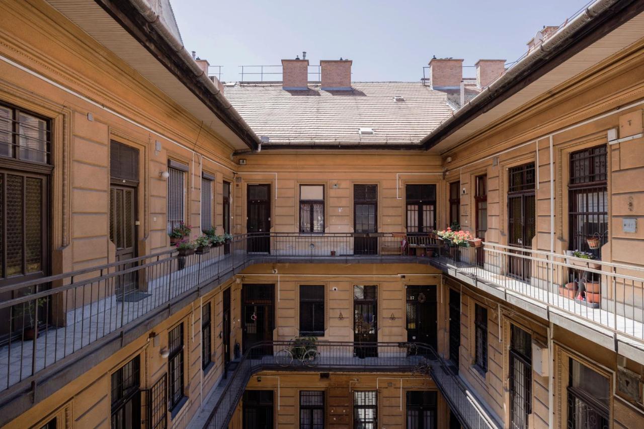 Downtown Circus Apartment Budapest Kültér fotó