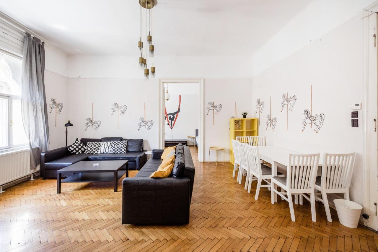 Downtown Circus Apartment Budapest Kültér fotó